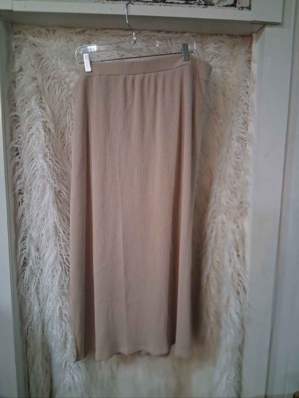 Old Navy Ribbed Column Skirt